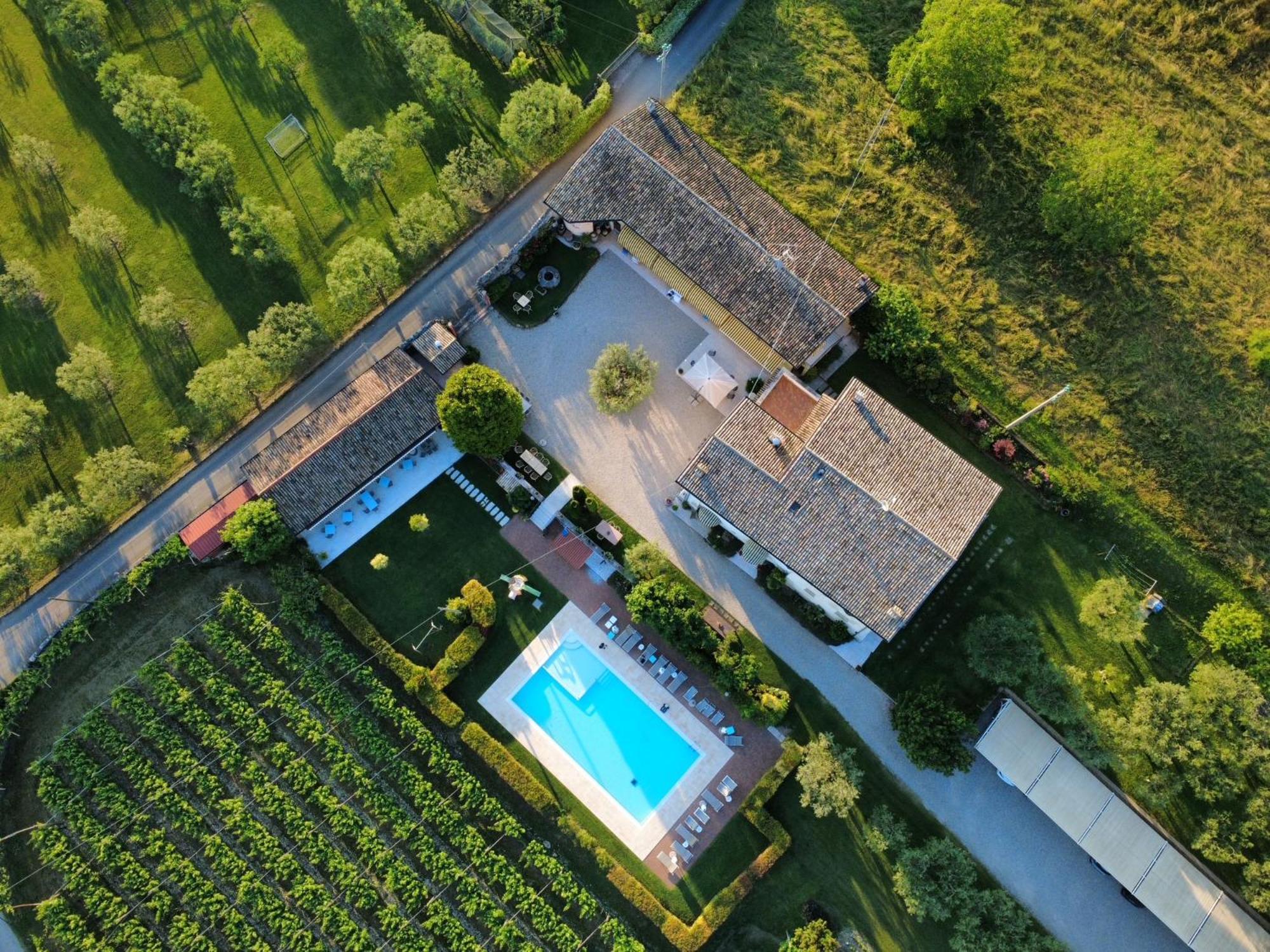 Agriturismo Corte Dei Fiori Caprino Veronese Exterior photo